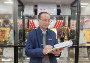 副院长：任小文