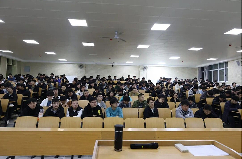 机械与电气学院召开2026届毕业生铁路局报考专项就业指导培训会